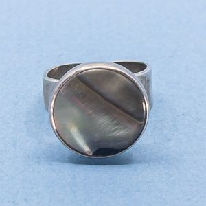 Sterling Silver and Mother of Pearl Ring -…